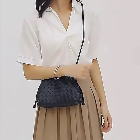 Woven draw string bag - accepting all offers - Picture 4 of 5